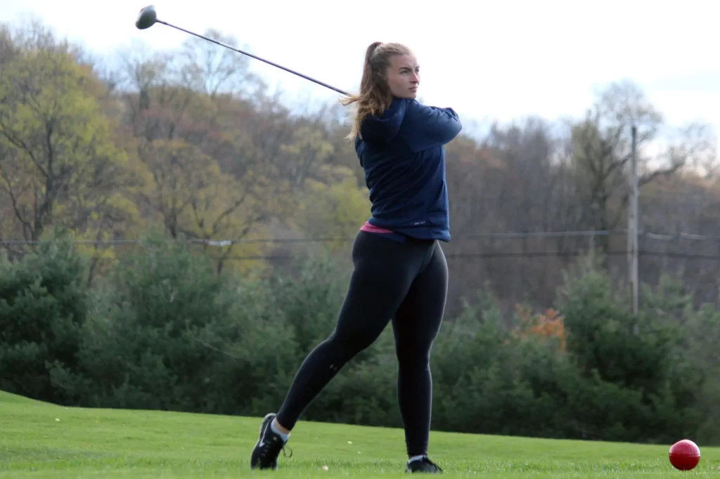 Can You Wear Leggings To Golf?